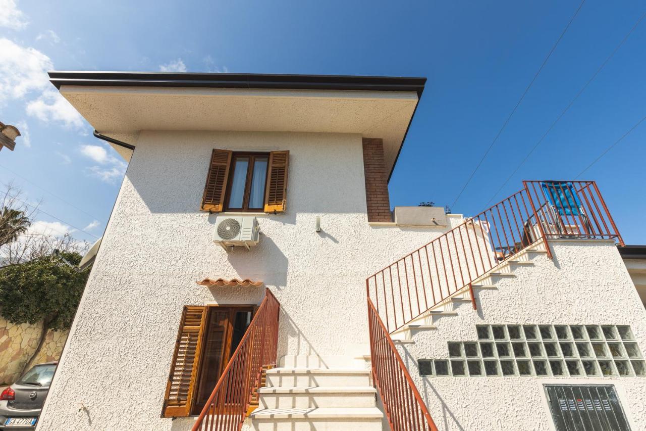 Casa Villea Trabia Exteriér fotografie